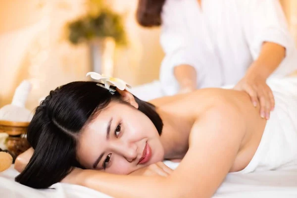 Asian Beautiful Young Healthy Woman Spa Salon Massage Treatment Spa — Stock Photo, Image