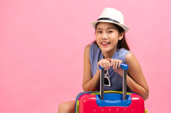Mujer Joven Turista Ropa Casual Verano Mujer Sonriente Asiática Pasajero — Foto de Stock