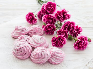 Ev yapımı krema tatlısı 