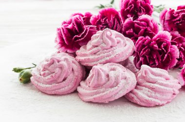 Ev yapımı krema tatlısı 