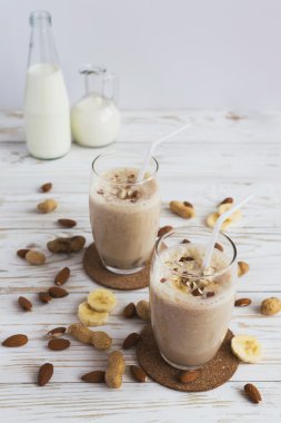 Muz yulaf smoothie