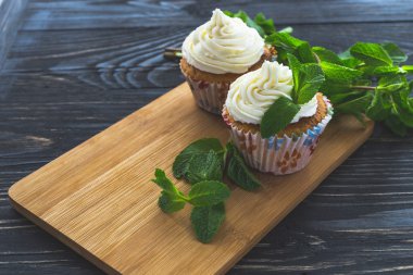 Ev yapımı tatlı nane kek krem