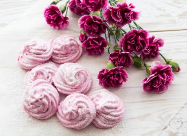 Ev yapımı krema tatlısı