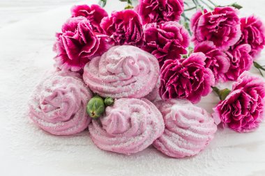 Ev yapımı krema tatlısı