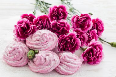 Ev yapımı krema tatlısı