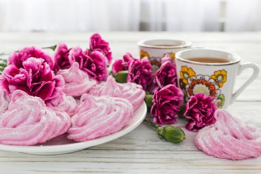 Ev yapımı krema tatlısı