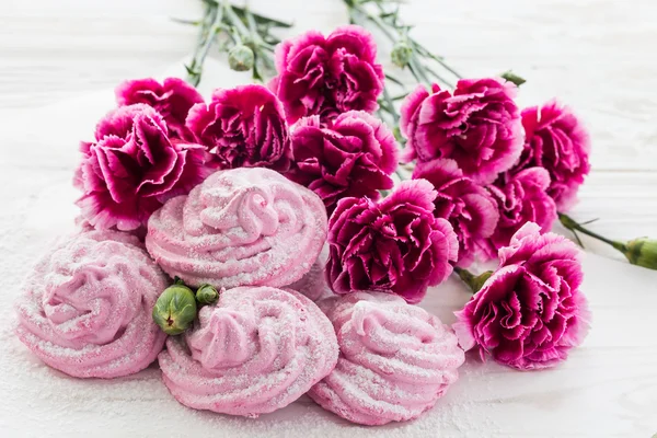 Ev yapımı krema tatlısı