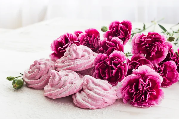 Ev yapımı krema tatlısı