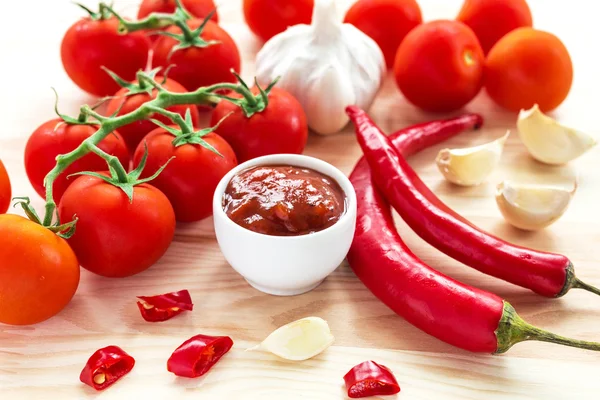Ketçap. Domates sosu salsa