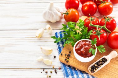 Ketçap. Domates sosu salsa