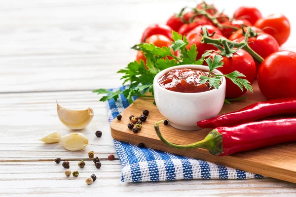 Ketchup. Tomatsalsa sås — Stockfoto