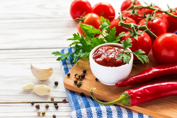 Ketchup. Tomatsalsa sås — Stockfoto