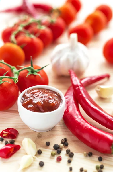 Ketchup. salsa de tomate salsa —  Fotos de Stock