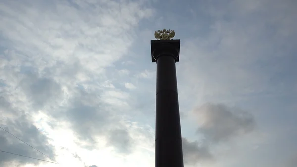 Rus Devlet sembolü ile sütun — Stok fotoğraf