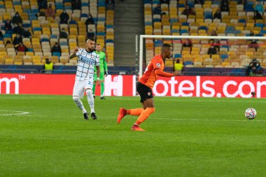 KYIV, UKRAINE - 27 Ekim 2020: Arturo Vidal UEFA Şampiyonlar Ligi B Grubunun FC Shakhtar ve Internazionale maçında