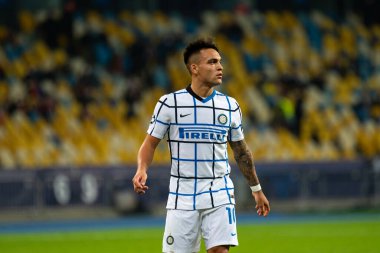 KYIV, UKRAINE - 27 Ekim 2020: Lautaro Martinez UEFA Şampiyonlar Ligi B Grubunun FC Shakhtar ve Internazionale maçında