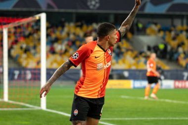 KYIV, UKRAINE - 27 Ekim 2020: UEFA Şampiyonlar Ligi B Grubu FC Shakhtar ve Internazionale maçında Dodo defans oyuncusu
