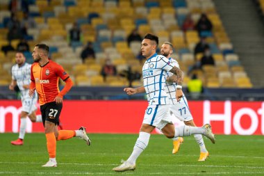 KYIV, UKRAINE - 27 Ekim 2020: Lautaro Martinez UEFA Şampiyonlar Ligi B Grubunun FC Shakhtar ve Internazionale maçında