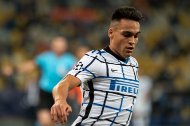 KYIV, UKRAINE - 27 Ekim 2020: Lautaro Martinez UEFA Şampiyonlar Ligi B Grubunun FC Shakhtar ve Internazionale maçında