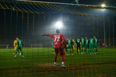 KHARKIV, UKRAINE - 31 Ekim 2020: Ukrayna Profesyonel Futbol Ligi FC Metalisti 1925 Kharkiv FC Obolon Kyiv 'e karşı oynanan futbol maçı