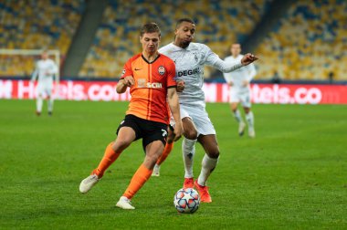 KYIV, UKRAINE - NOVEMBER 3, 2020: Valerii Bondar UEFA Şampiyonlar Ligi B Grubunun FC Shakhtar ve Borussia Monchengladbach maçında