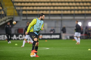 KYIV, UKRAINE - 4 Kasım 2020 Yevhen Shakhov. FC ZORYA LUHANSK ve FC AEK ATHENS arasında oynanan UEFA Avrupa Ligi futbol karşılaşması
