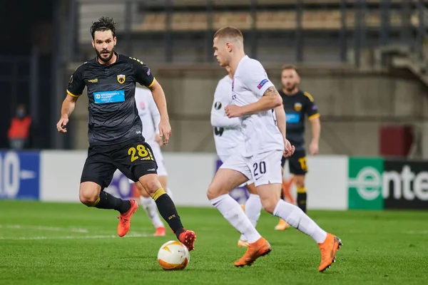 KYIV, UKRAINE - 4 Kasım 2020 Yevhen Shakhov. FC ZORYA LUHANSK ve FC AEK ATHENS arasında oynanan UEFA Avrupa Ligi futbol karşılaşması