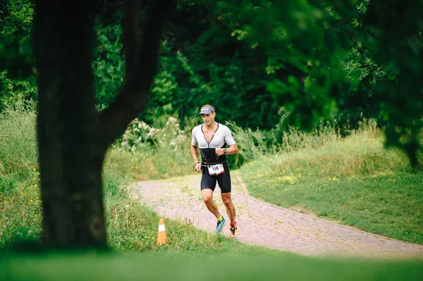 Kharkiv Ukraine August 2020 Kharkiv Triatlon Iron Way Loper Overgang — Stockfoto