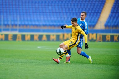 KHARKIV, UKRAINE - NOVEMBER 20, 2020: Ukrayna Profesyonel Lig Metalisti 1925-Kremen maçında taraftarlar olmadan Kremen 'e karşı.