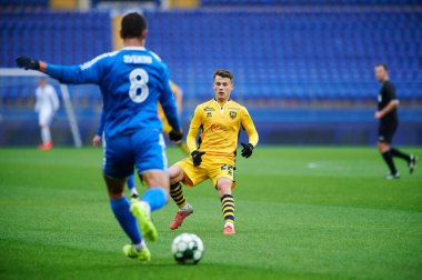 KHARKIV, UKRAINE - NOVEMBER 20, 2020: Ukrayna Profesyonel Lig Metalisti 1925-Kremen maçında taraftarlar olmadan Kremen 'e karşı.