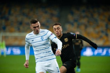 KYIV, UKRAINE - 24, 2020: Sergihno Dest UEFA Şampiyonlar Ligi G Grubunun FC Dinamo Kyiv-FC Barcelon maçında