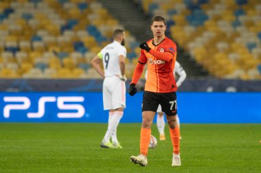 KYIV, UKRAINE 1 Aralık 2020 Valeriy Bondar. UEFA Şampiyonlar Ligi B Grubunun futbol maçı FC Shakhtar Donetsk - Real Madrid FC 