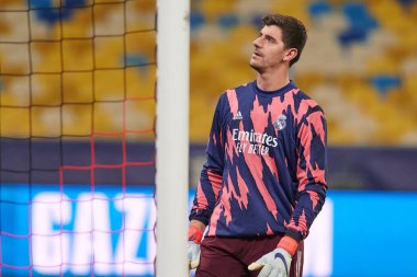 KYIV, UKRAINE 1 Aralık 2020 Thibaut Courtois. UEFA Şampiyonlar Ligi B Grubunun futbol maçı FC Shakhtar Donetsk - Real Madrid FC 