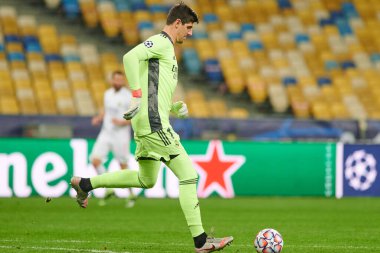 KYIV, UKRAINE 1 Aralık 2020 Thibaut Courtois. UEFA Şampiyonlar Ligi B Grubunun futbol maçı FC Shakhtar Donetsk - Real Madrid FC 