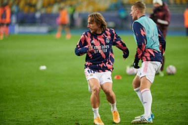 KYIV, UKRAINE - 1 Aralık 2020: Luka Modric. UEFA Şampiyonlar Ligi B Grubunun futbol maçı FC Shakhtar Donetsk - Real Madrid FC 