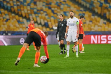 KYIV, UKRAINE 1 Aralık 2020: Karim Benzema. UEFA Şampiyonlar Ligi B Grubunun futbol maçı FC Shakhtar Donetsk - Real Madrid FC 