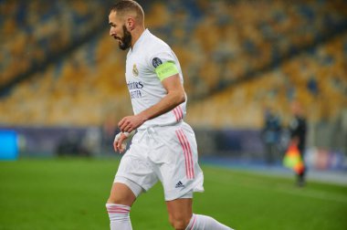 KYIV, UKRAINE 1 Aralık 2020: Karim Benzema. UEFA Şampiyonlar Ligi B Grubunun futbol maçı FC Shakhtar Donetsk - Real Madrid FC 