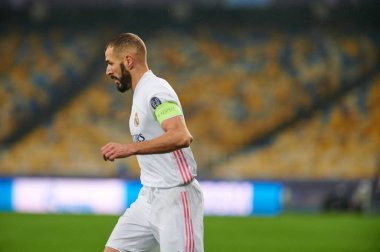 KYIV, UKRAINE 1 Aralık 2020: Karim Benzema. UEFA Şampiyonlar Ligi B Grubunun futbol maçı FC Shakhtar Donetsk - Real Madrid FC 