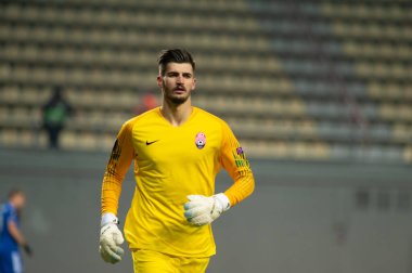 ZAPORIZHZHIA, UKRAINE - 03 ARALIK 2020: Nikola Vasilj. UEFA Avrupa Ligi G Grubu FC Zorya Luhansk ile Leicester City FC takımının futbol maçı.