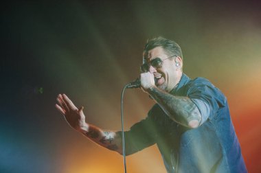 Kharkiv, Ukrayna - 4 Nisan 2019: Rock yıldızı Sergey Mikhalok ve Lyapis 98