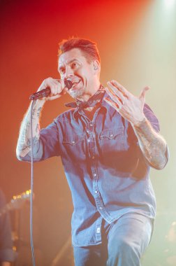 Kharkiv, Ukrayna - 4 Nisan 2019: Rock yıldızı Sergey Mikhalok ve Lyapis 98