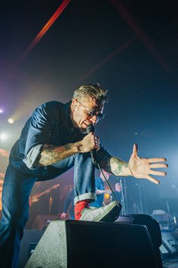 Kharkiv, Ukrayna - 4 Nisan 2019: Rock yıldızı Sergey Mikhalok ve Lyapis 98