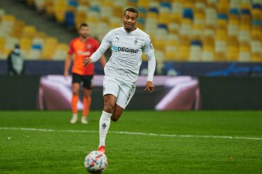 KYIV, UKRAINE - NOVEMBER 3, 2020: UEFA Şampiyonlar Ligi B Grubu FC Shakhtar - Borussia Monchengladbac maçında Alassane Plea