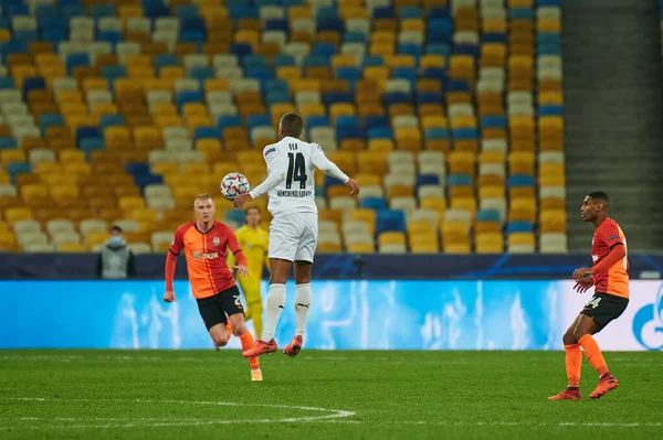KYIV, UKRAINE - NOVEMBER 3, 2020: UEFA Şampiyonlar Ligi B Grubu FC Shakhtar - Borussia Monchengladbac maçında Alassane Plea