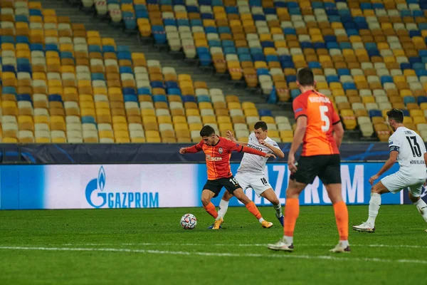 KYIV, UKRAINE - 3 Kasım 2020 UEFA Şampiyonlar Ligi B Grubu FC Shakhtar-Borussia Monchengladbac futbol karşılaşmasında Süleyman Malikânesi