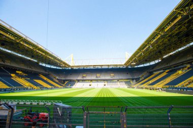 DORTMUND, ALMANY - 12 AĞUSTOS 2020 İduna Park Sinyali. Borussia Dortmund futbol stadyumu