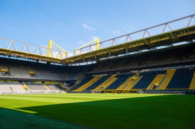 DORTMUND, ALMANY - 12 AĞUSTOS 2020 İduna Park Sinyali. Borussia Dortmund futbol stadyumu