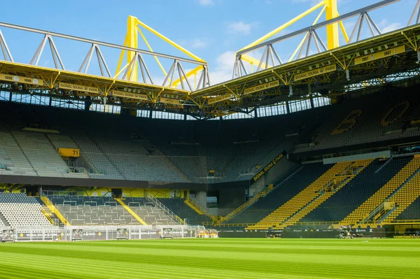 Frankfurt Main Alemanha Fevereiro 2019 Estádio Futebol Commerzbank Arena  Casa — Fotografia de Stock Editorial © vitaliivitleo #408086722