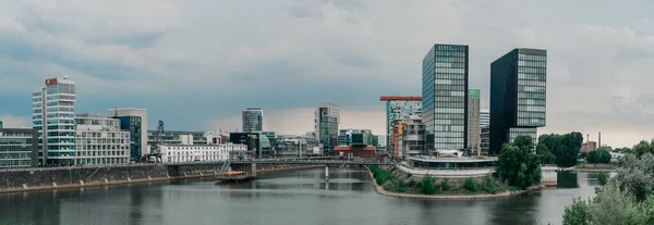 Alemania Duesseldorf Agosto 2020 Medienhafen Paisaje Urbano Dusseldorf Con Vista — Foto de Stock