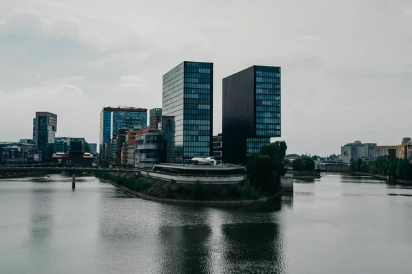 Almanya Duesseldorf Ağustos 2020 Medienhafen Medya Limanında Manzaralı Düsseldorf Şehir — Stok fotoğraf